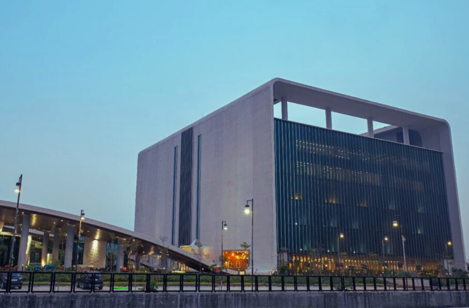 Super Corridor (3)